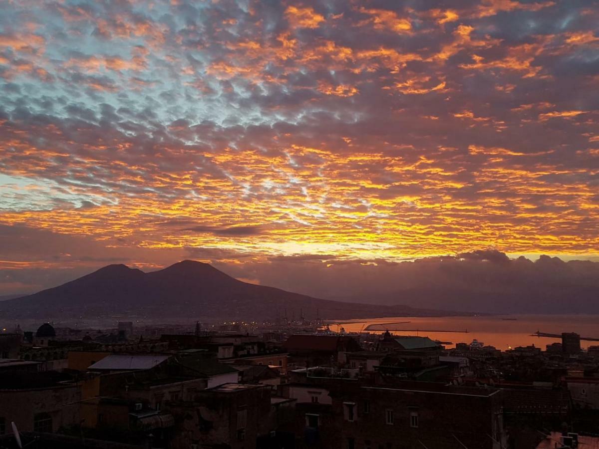 Apartamento Il Volo Del Gabbiano Nápoles Exterior foto