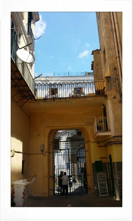 Apartamento Il Volo Del Gabbiano Nápoles Exterior foto
